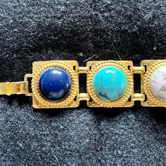 Vintage Gold-Tone Mixed Plastic Cabochon Bracelet 6 ¾” - Picture 3 of 7